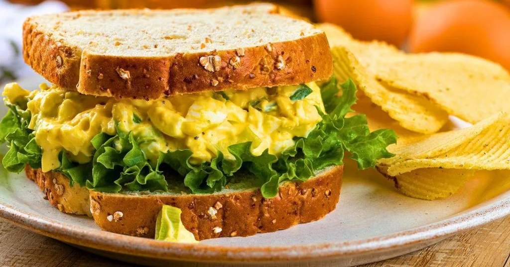 Rahasia Membuat Sandwich Telur Tetap Segar Tanpa Mayones